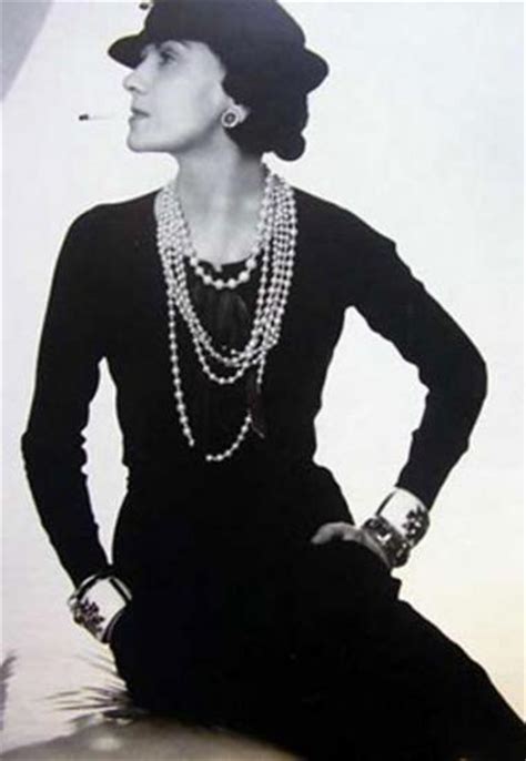 la petite robe noire coco chanel